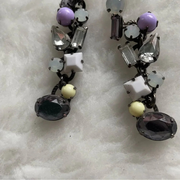 Vintage Y2K cluster rhinestone party / formal  earrings - Picture 3 of 4